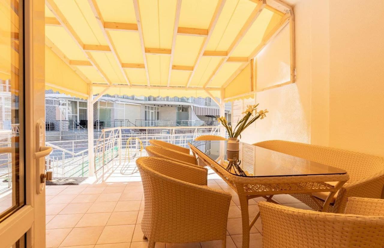 Sealoft Apartment Gribovka Luaran gambar