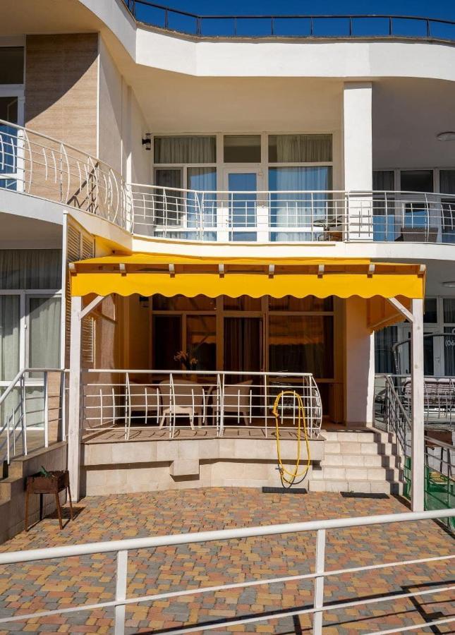 Sealoft Apartment Gribovka Luaran gambar